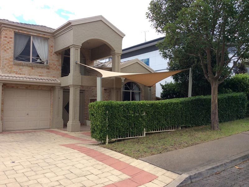 Shade sail over a backyard in Kellyville